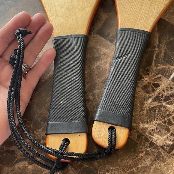 🏸 - Picture 3 of 5